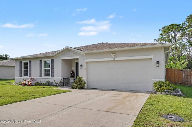 4 bedroom Single Family Residence at 975 Sablon Street, Port Malabar Unit 16, Palm Bay — photo 4