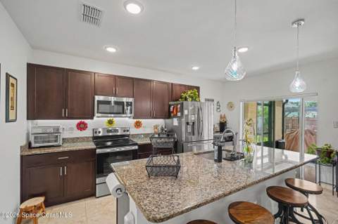 975 Sablon Street, Palm Bay FL - photo 17 of 38