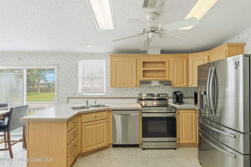 2 bedroom Manufactured Home at 7509 Montauk Avenue #S10, Snug Harbor Lakes Condo, Micco — photo 5
