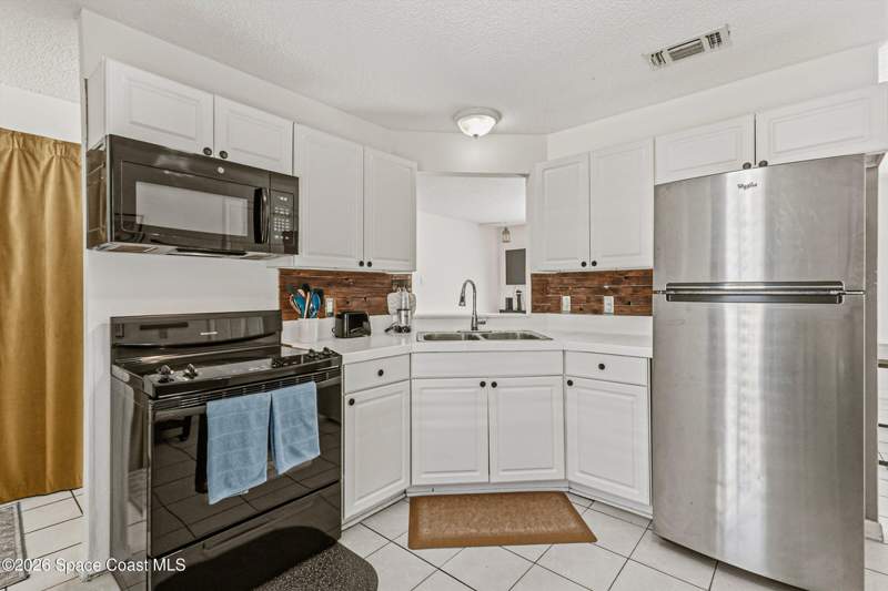 2 bedroom Single Family Residence at 607 Tarr Avenue, Port Malabar Unit 19, Palm Bay — photo 4