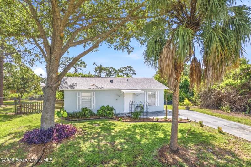 2 bedroom Single Family Residence at 607 Tarr Avenue, Port Malabar Unit 19, Palm Bay — photo 1