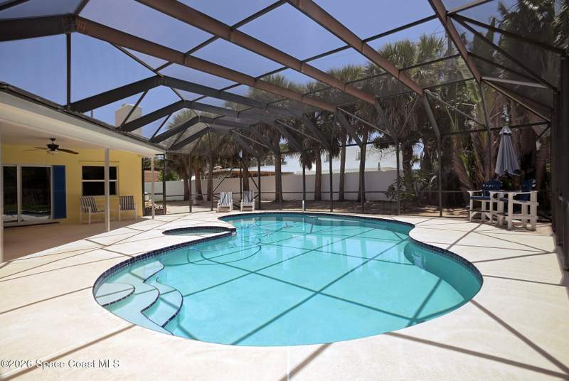3 bedroom Single Family Residence at 325 Hibiscus Trail, River Colony East, Melbourne Beach — photo 2