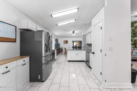 301 Wishing Well Circle, Palm Bay FL - photo 13 of 41