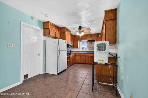 334 Coral Drive, Cape Canaveral FL - photo 10 of 57