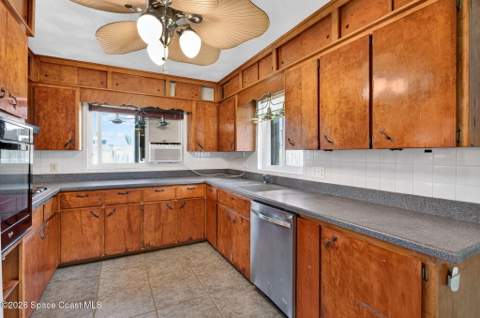 334 Coral Drive, Cape Canaveral FL - photo 9 of 57