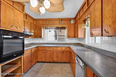 334 Coral Drive, Cape Canaveral FL - photo 12 of 57