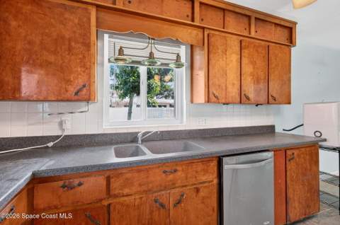 334 Coral Drive, Cape Canaveral FL - photo 13 of 57