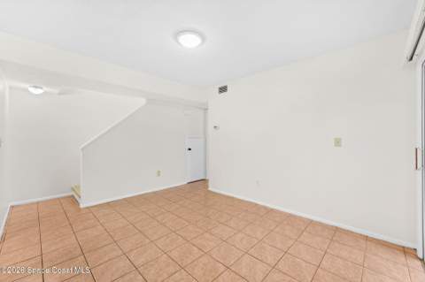 1430 Malibu Circle #111, Palm Bay FL - photo 14 of 35
