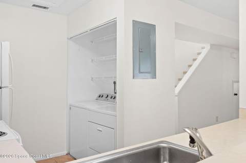 1430 Malibu Circle #111, Palm Bay FL - photo 17 of 35