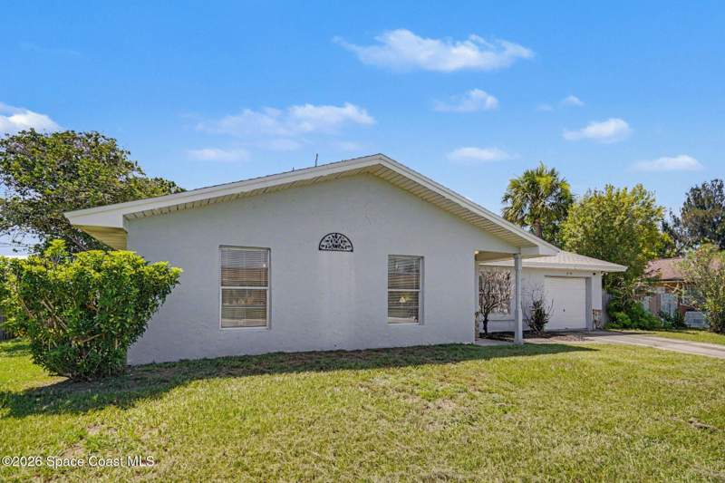 4 bedroom Single Family Residence at 250 Cambridge Avenue, Port Malabar Country Club Unit 6, Palm Bay — photo 5