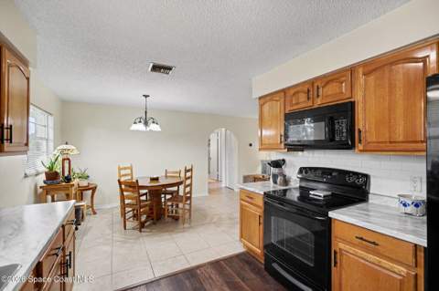 250 Cambridge Avenue, Palm Bay FL - photo 17 of 37
