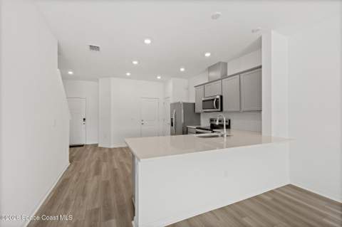 5055 Sunrise Estates Drive, West Melbourne FL - photo 8 of 44