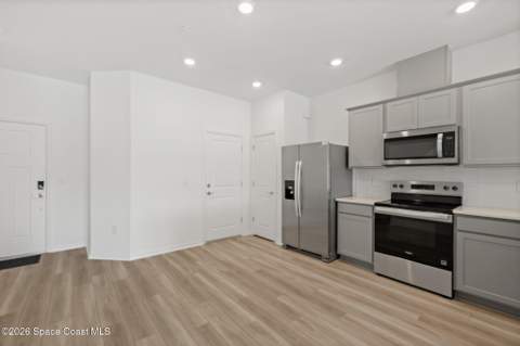 5055 Sunrise Estates Drive, West Melbourne FL - photo 6 of 44