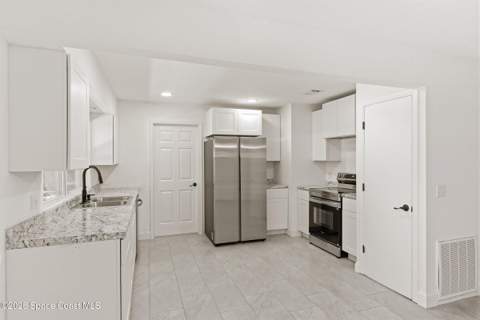 565 Wistar Court, Palm Bay FL - photo 12 of 51