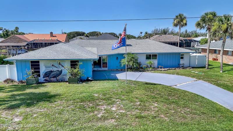 3 bedroom Single Family Residence at 311 Arrowhead Lane, Sunnyland Beach Sec 7, Melbourne Beach — photo 4