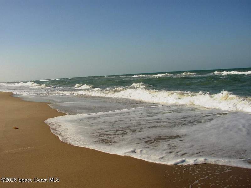 2 bedroom Townhouse at 3255 Sand Court, Beach Woods Stage 4, Melbourne Beach — photo 2