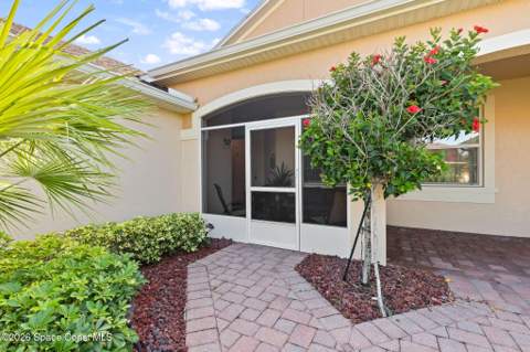 5637 Tamarac Drive, Melbourne FL - photo 9 of 40