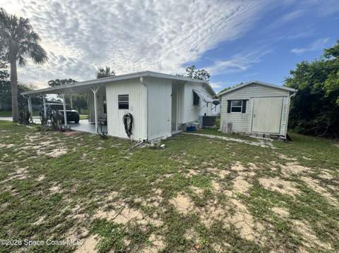 7590 Blackhawk Road, Micco FL - photo 9 of 32