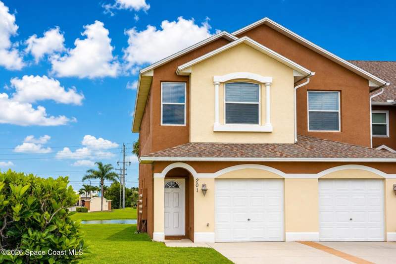 3 bedroom Townhouse at 4865 Revenna Court #201, Venetian Village Condo Ph II Thru XIII, Melbourne — photo 3