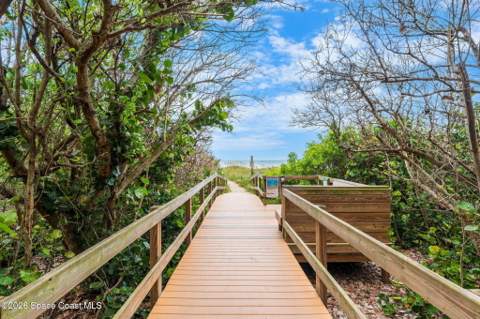 348 Harbor Drive, Cape Canaveral FL - photo 23 of 35