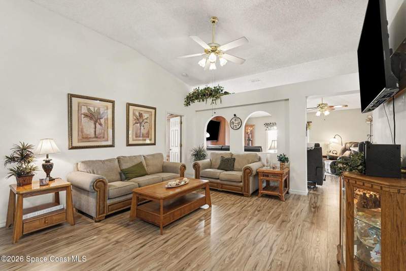 3 bedroom Single Family Residence at 1216 White Oak Circle, Magnolia Lakes Phase 3, Melbourne — photo 5