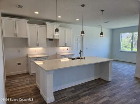 571 Fondulac Street, Palm Bay FL - photo 13 of 46
