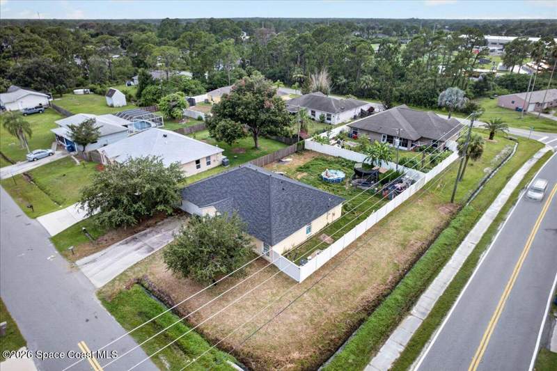 4 bedroom Single Family Residence at 1802 Wildcat Avenue, Port Malabar Unit 18, Palm Bay — photo 5