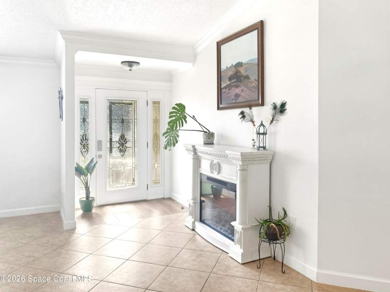 3 bedroom Single Family Residence at 1560 Gisinger Court, Port Malabar Unit 39, Palm Bay — photo 2