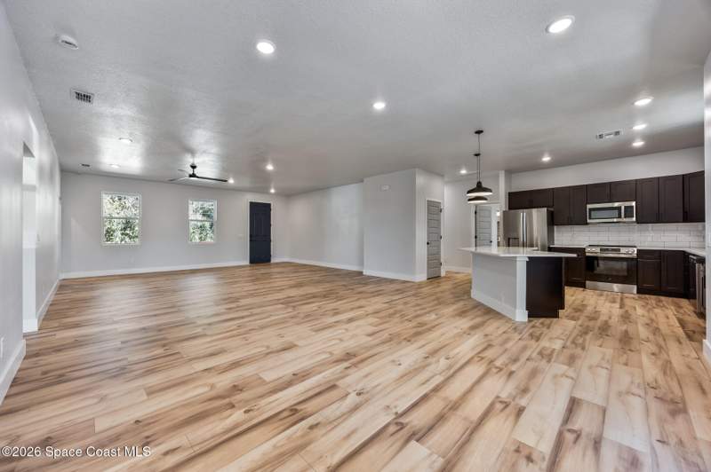 4 bedroom Single Family Residence at 1254 Heitzman Avenue, Port Malabar Unit 32, Palm Bay — photo 4