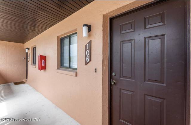 1700 University Lane #106