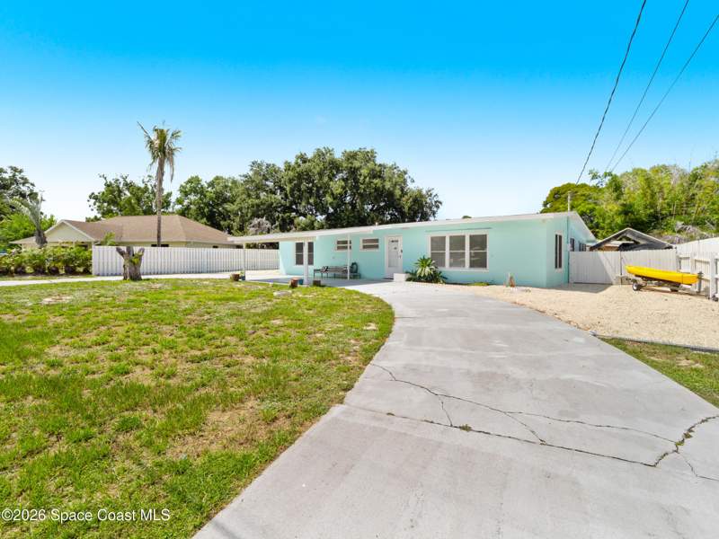 3 bedroom Single Family Residence at 3730 Maple Street, Sebastian, Sebastian — photo 4