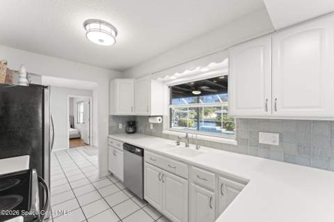 113 Holiday Lane, Cocoa Beach FL - photo 10 of 44