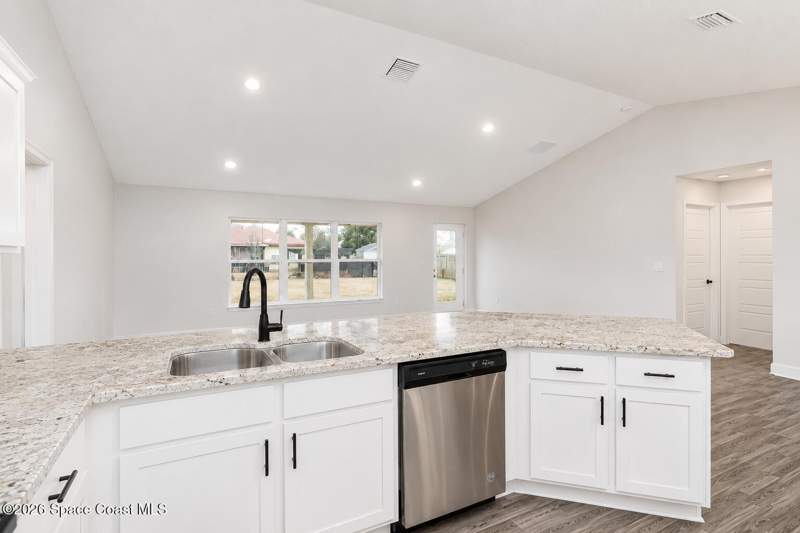 3 bedroom Single Family Residence at 387 Mott Street, Port Malabar Unit 37, Palm Bay — photo 4