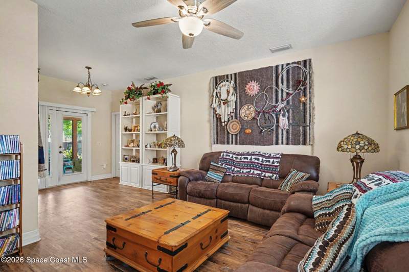 3 bedroom Single Family Residence at 671 Americana Boulevard, Port Malabar Unit 13, Palm Bay — photo 3