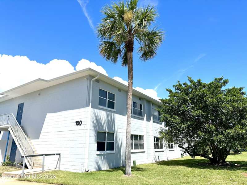1 bedroom Stock Cooperative at 100 Mutiny Lane #C4-101, Merritt Island Co-Op Apts Inc, Merritt Island — photo 1