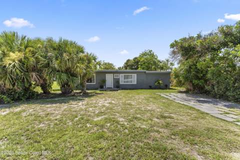 450 S Brevard Avenue, Cocoa Beach FL - photo 9 of 32