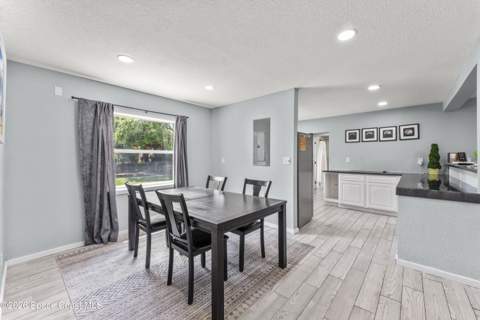 450 S Brevard Avenue, Cocoa Beach FL - photo 14 of 32