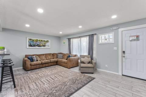 450 S Brevard Avenue, Cocoa Beach FL - photo 15 of 32