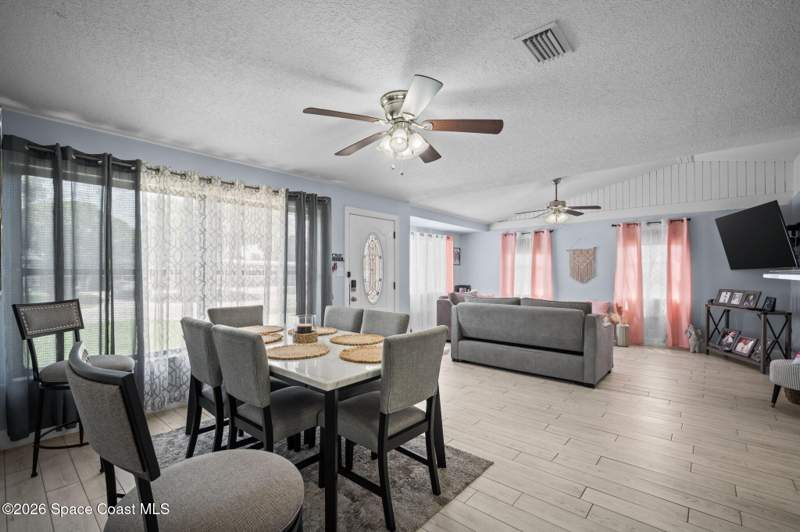 3 bedroom Single Family Residence at 1440 Thomas Street, Indian River Heights Unit 12, Titusville — photo 4
