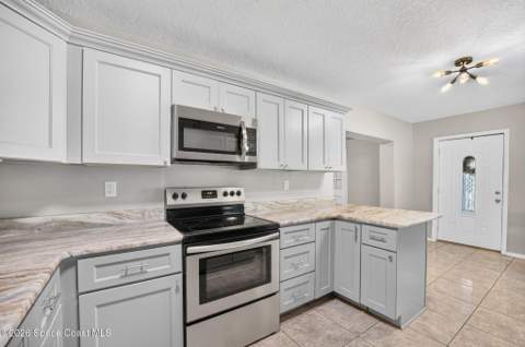 3575 Carter Road, Mims FL - photo 12 of 44