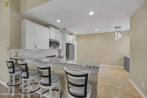1030 Venetian Drive ##203, Melbourne FL - photo 6 of 32