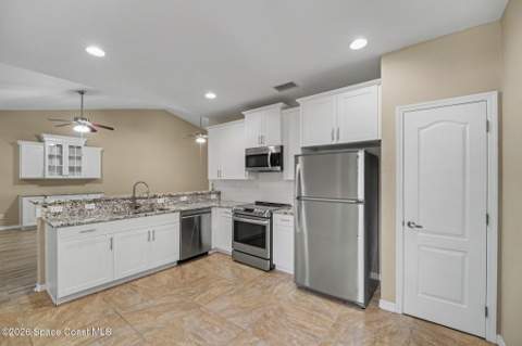 1030 Venetian Drive ##203, Melbourne FL - photo 7 of 32