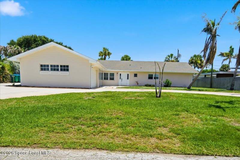 4 bedroom Single Family Residence at 309 Banyan Way, Island Shores of Melbourne Beach, Melbourne Beach — photo 4