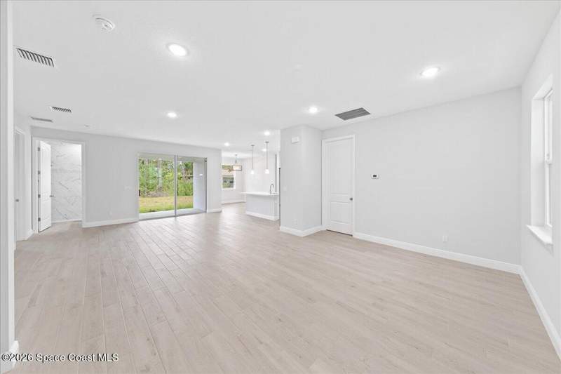 4 bedroom Single Family Residence at 3373 Fitzpatrick Avenue, Port Malabar Unit 30, Palm Bay — photo 4