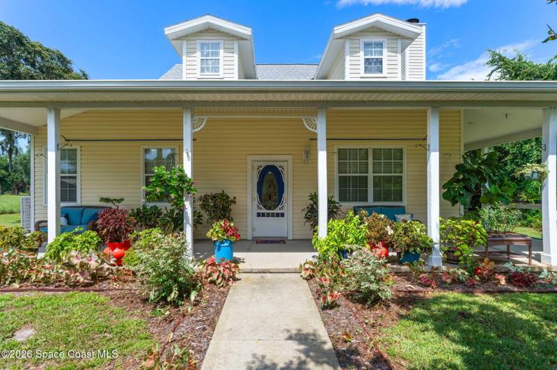 3 bedroom Single Family Residence at 3931 U.S. 1, Mims, Mims — photo 4