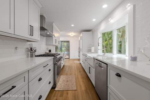 5925 Riverside Drive, Melbourne Beach FL - photo 11 of 53
