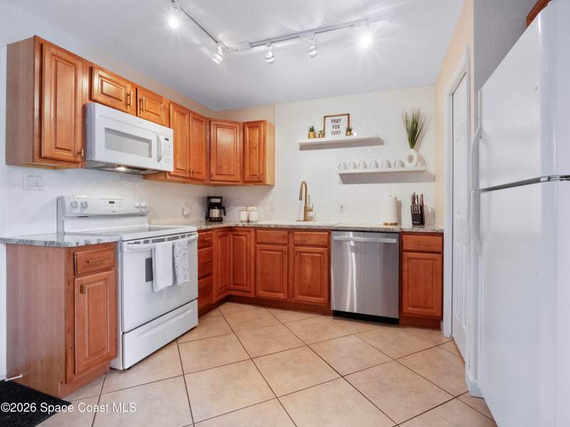2 bedroom Townhouse at 218 Canaveral Beach Boulevard, Cape Canaveral Beach Gdns Unit 2, Cape Canaveral — photo 5