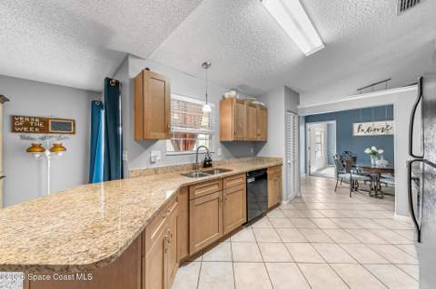 606 Seven Gables Circle, Palm Bay FL - photo 12 of 57