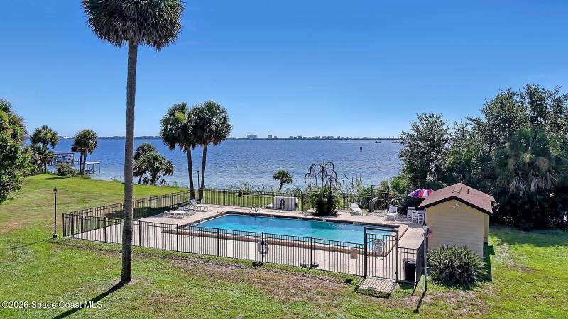 2 bedroom Condominium at 441 N Harbor City Boulevard #C1, River Bluff Condo, Melbourne — photo 4