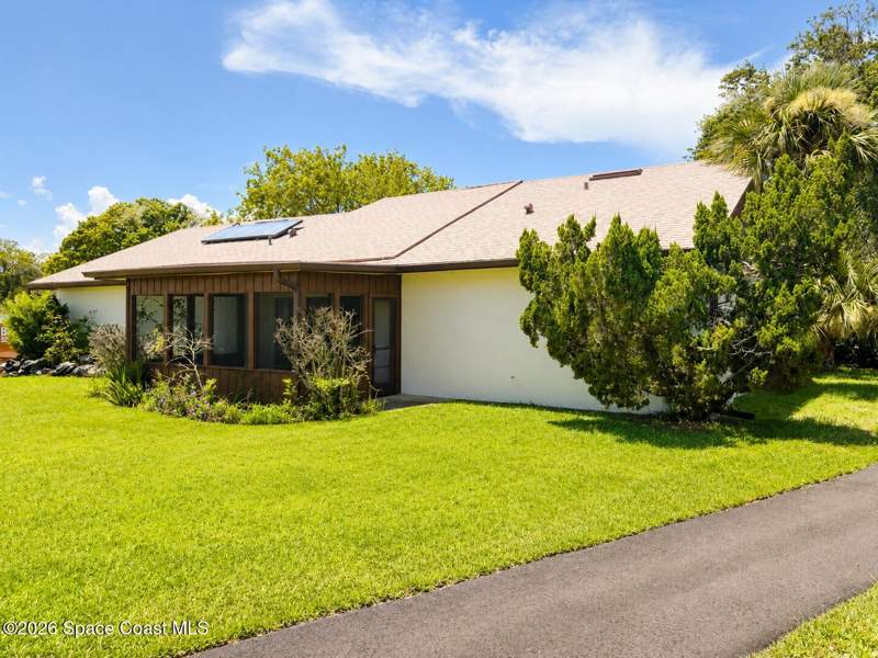 2 bedroom Single Family Residence at 255 Applewood Circle, Suntree Pud Stage 10 Tract 4, Melbourne — photo 4